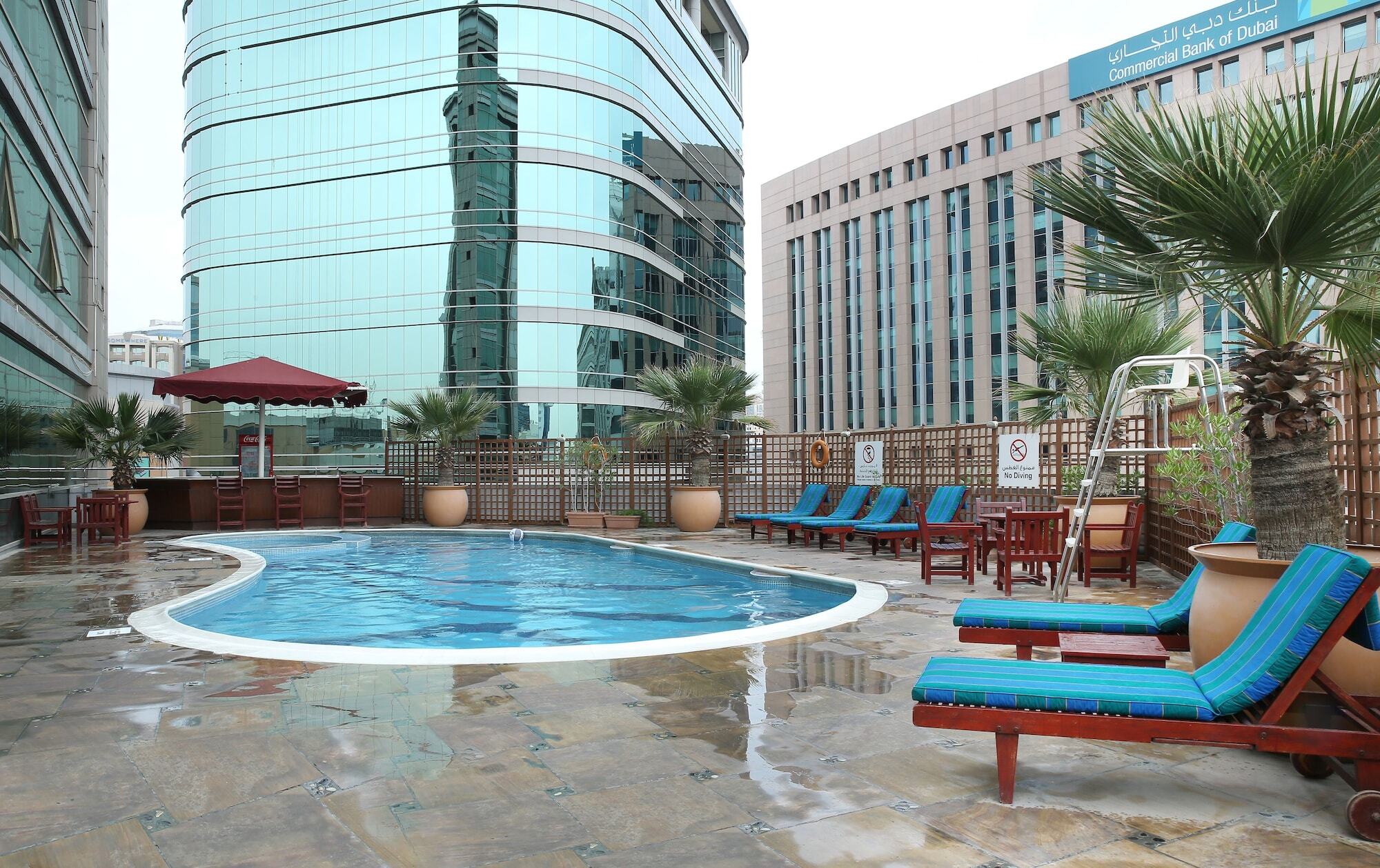 City Seasons Suites Dubaj Exteriér fotografie